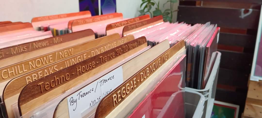 vinyl separator - Image 3